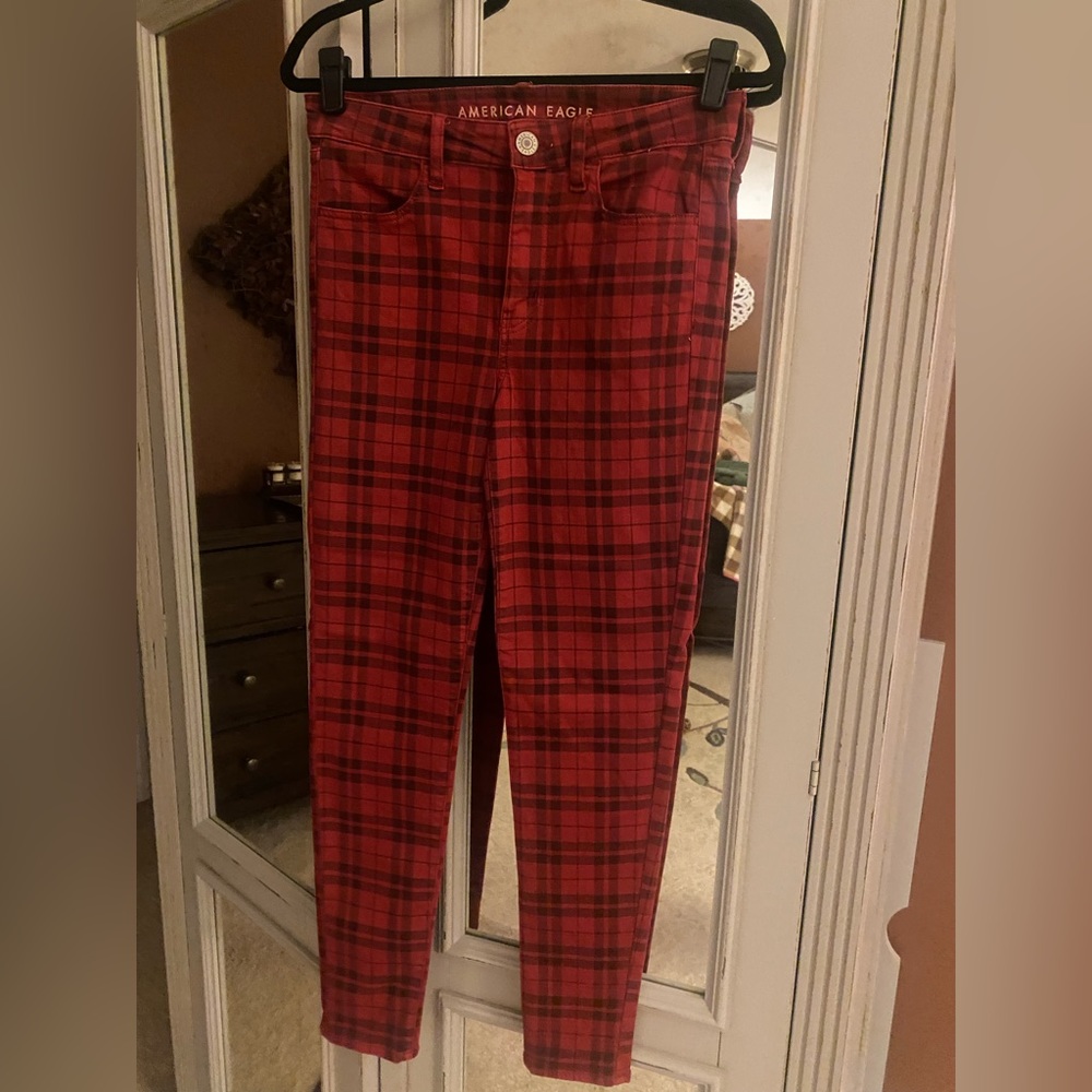 American Eagle red plaid jegging